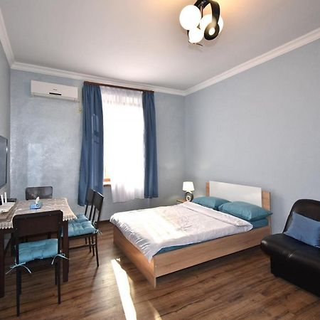Apartment Near Sasundci Davit Metro Station Yerevan Luaran gambar