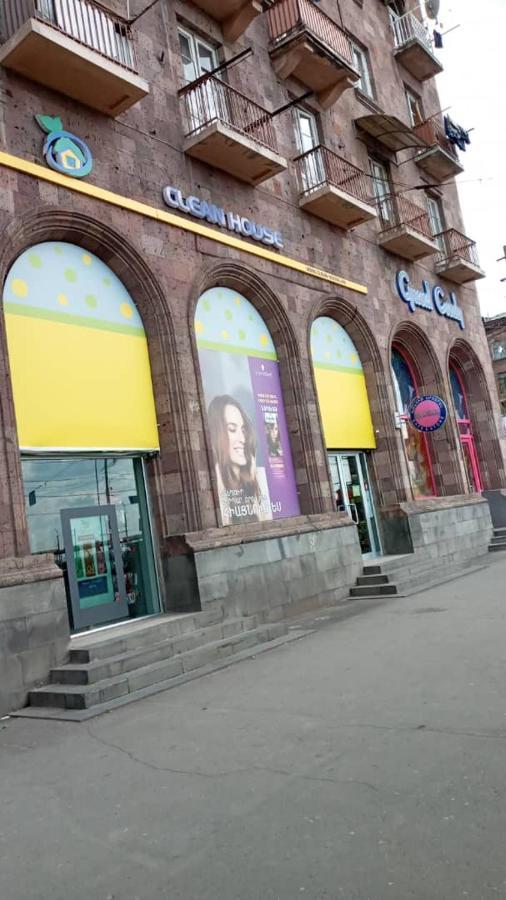 Apartment Near Sasundci Davit Metro Station Yerevan Luaran gambar