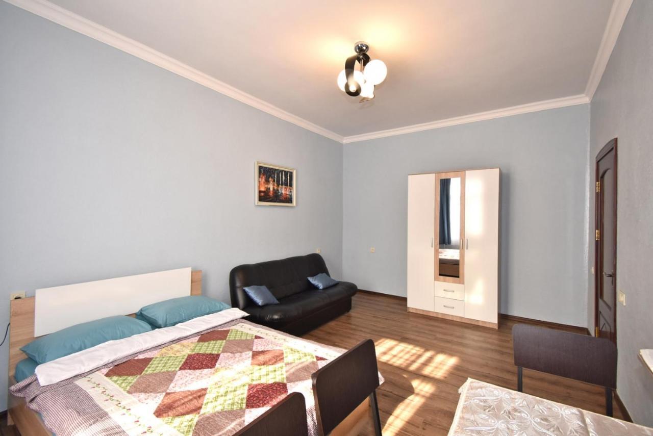 Apartment Near Sasundci Davit Metro Station Yerevan Luaran gambar