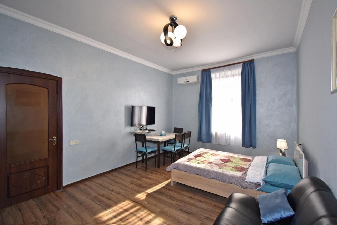 Apartment Near Sasundci Davit Metro Station Yerevan Luaran gambar